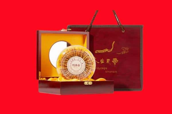 诚信求购:包头土默特右旗高价回收冬虫夏草是按克吗
